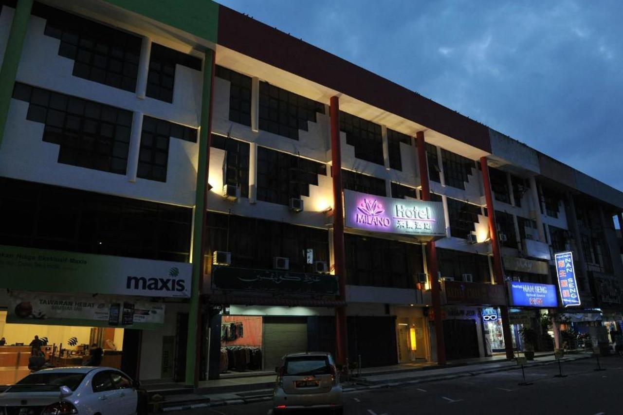 Milano Hotel Kluang Bagian luar foto