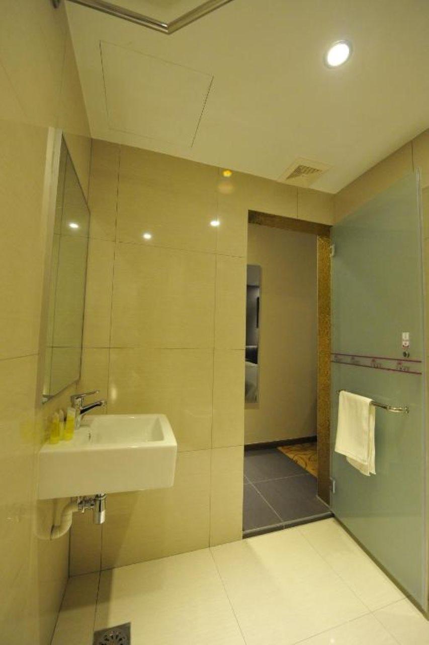 Milano Hotel Kluang Bagian luar foto